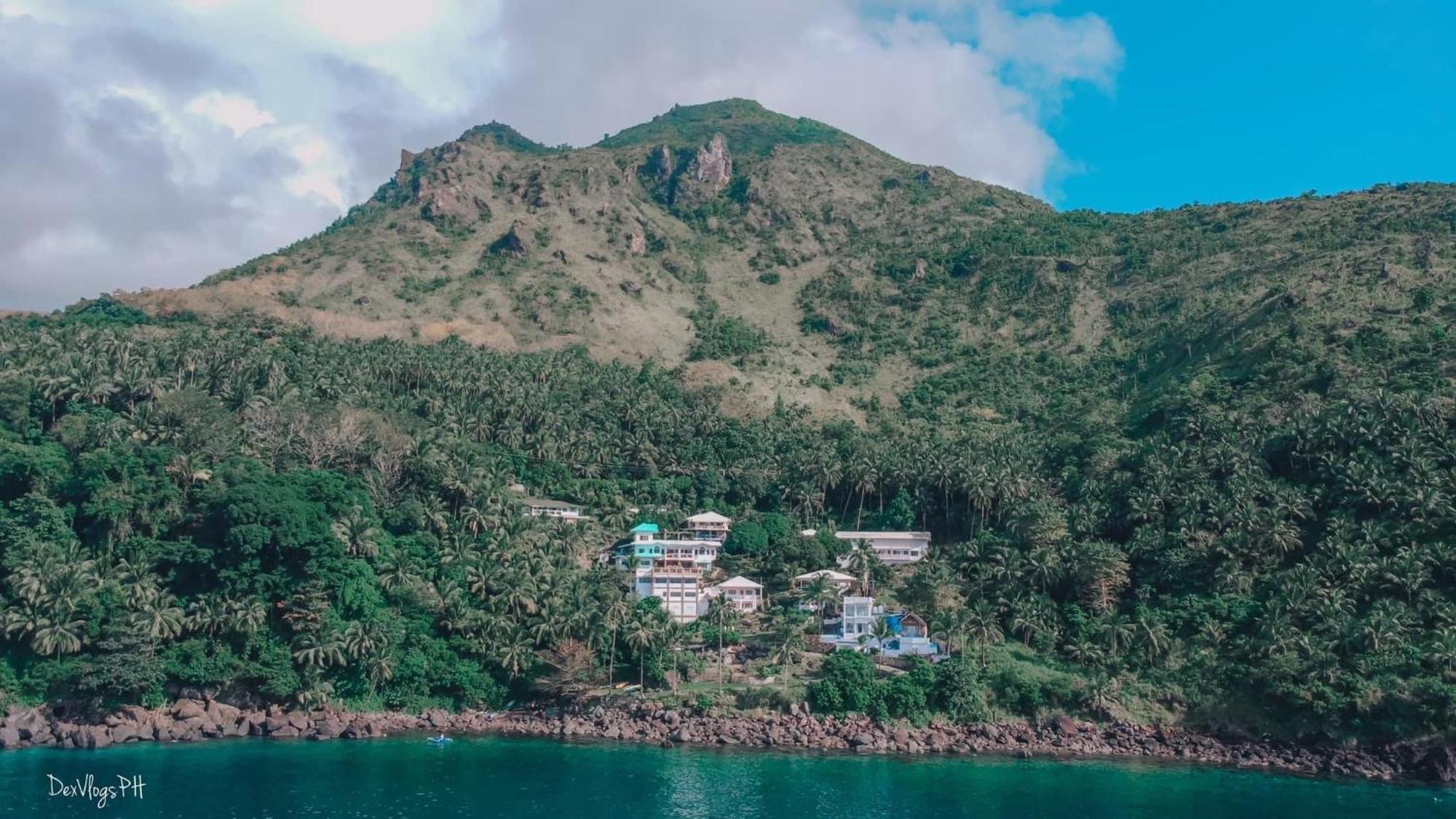 Bintana Sa Paraiso Hotel Mambajao Exterior photo